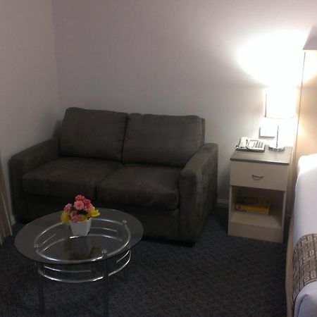 Lindy Lodge Motel Adelaide Room photo