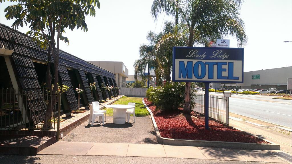 Lindy Lodge Motel Adelaide Exterior photo